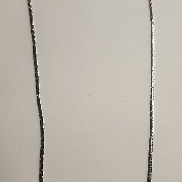 Unisex Silver Tone Chain Necklace - Picture 3 of 4